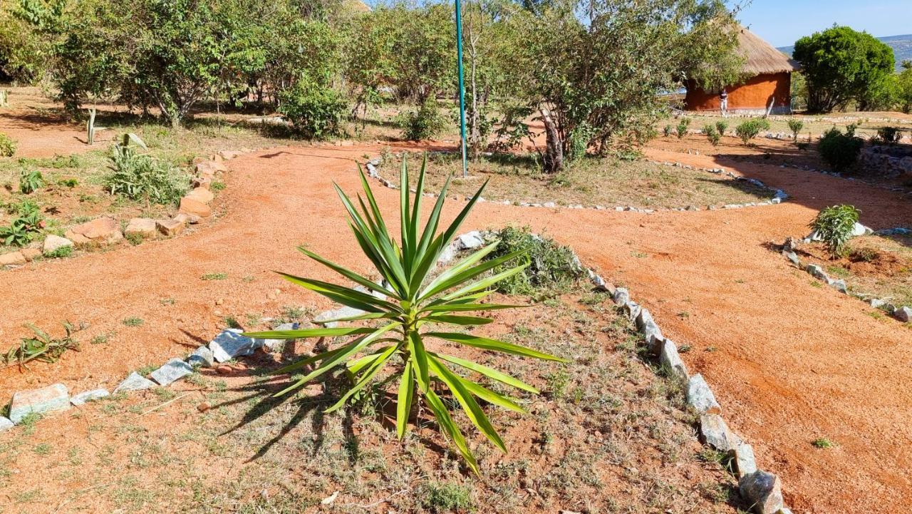 Africa Safari Maasai Boma Camping Hotel Serengeti Exterior photo